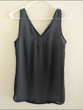 Maurices Black V-Neck Sleeveless Shell Top